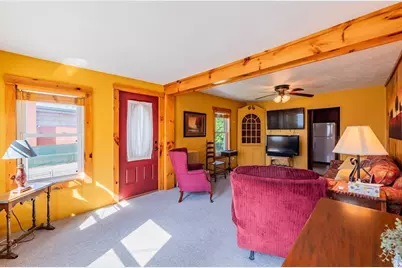 10 Snow St, Southbridge, MA 01550 - Photo 8