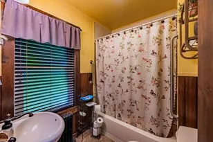 10 Snow St, Southbridge, MA 01550 - Photo 12