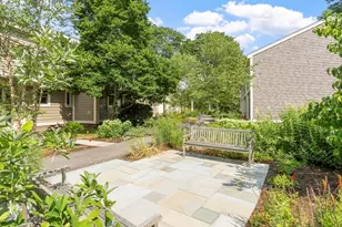 11 Oak St, Wellesley, MA 02482 - Photo 18