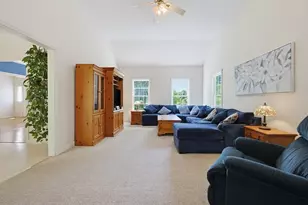 225 Daniels St, Franklin, MA 02038 - Photo 14