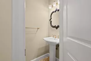 127 Johnson Woods Dr, Reading, MA 01867 - Photo 16