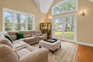127 Johnson Woods Dr, Reading, MA 01867 - Photo 12