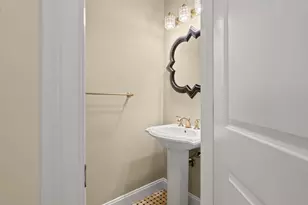 127 Johnson Woods Dr, Reading, MA 01867 - Photo 16