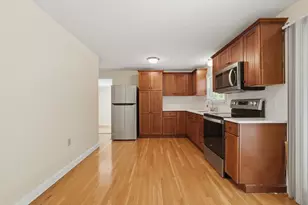 11 Fuller Rd, Attleboro, MA 02703 - Photo 4