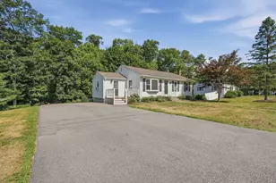 11 Fuller Rd, Attleboro, MA 02703 - Photo 2
