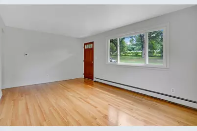 250 Old Lyman Rd, Chicopee, MA 01020 - Photo 10