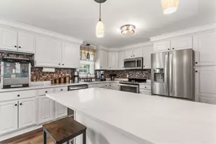 841 Union St, East Bridgewater, MA 02333 - Photo 4