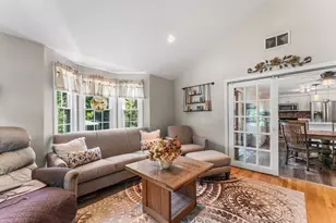 841 Union St, East Bridgewater, MA 02333 - Photo 8
