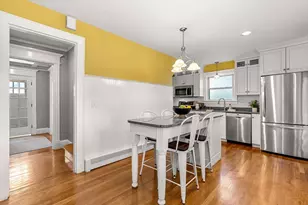 62 Parkview Ave, Lowell, MA 01852 - Photo 12