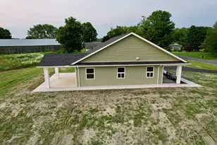 2 Cronin Hill Rd, Hatfield, MA 01038 - Photo 6