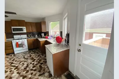 16 Watson St #2, Somerville, MA 02144 - Photo 10
