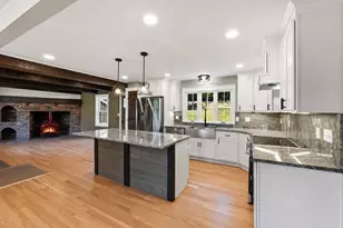2 Meeting House Ln, Wilbraham, MA 01095 - Photo 2