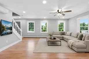2 Meeting House Ln, Wilbraham, MA 01095 - Photo 10