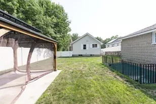 2 Hyatt St, Worcester, MA 01603 - Photo 36