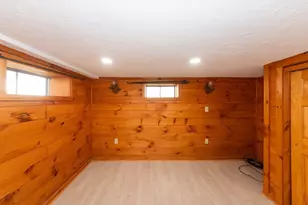 2 Hyatt St, Worcester, MA 01603 - Photo 28