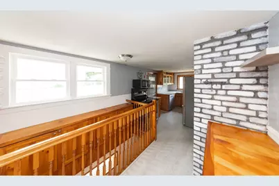 2 Hyatt Street, Worcester, MA 01603 - Photo 10