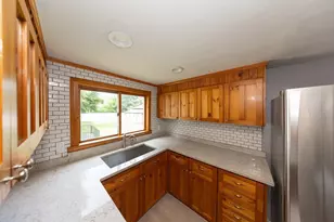 2 Hyatt St, Worcester, MA 01603 - Photo 4