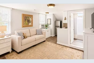134 Washington St #7, Marblehead, MA 01945 - Photo 4