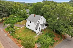 29 Park St, Melrose, MA 02176 - Photo 2
