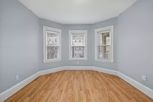 25 Howes St, Boston, MA 02125 - Photo 6