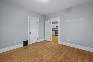25 Howes St, Boston, MA 02125 - Photo 8