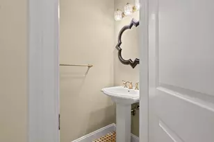127 Johnson Woods Dr, Reading, MA 01867 - Photo 16