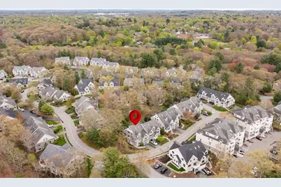 127 Johnson Woods Dr #127, Reading, MA 01867 - Photo 4