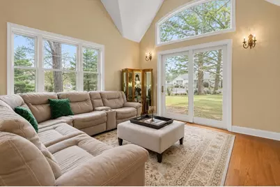 127 Johnson Woods Dr #127, Reading, MA 01867 - Photo 14