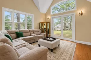127 Johnson Woods Dr, Reading, MA 01867 - Photo 14
