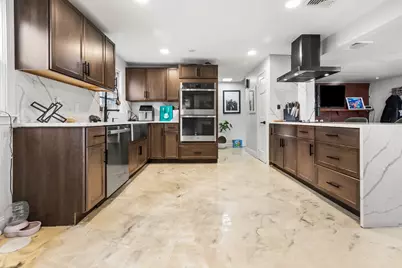 218 Warren, Watertown, MA 02472 - Photo 2