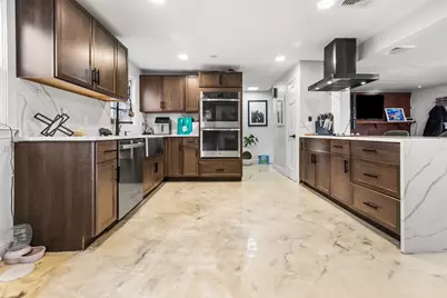 218 Warren, Watertown, MA 02472 - Photo 2