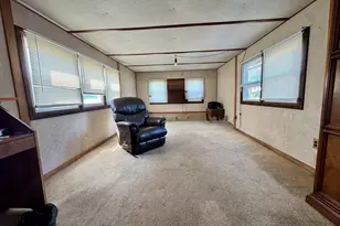 350 West St, Ludlow, MA 01056 - Photo 4