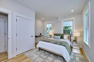 17 Macarthur St, Somerville, MA 02143 - Photo 4