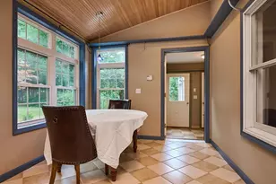 236 N Maple St, Northampton, MA 01062 - Photo 14
