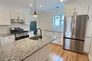 28 Cherry St, Plymouth, MA 02360 - Photo 4