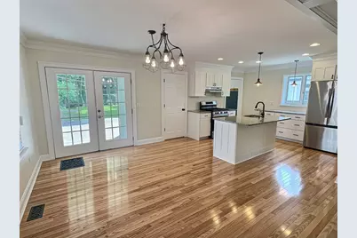28 Cherry St, Plymouth, MA 02360 - Photo 6