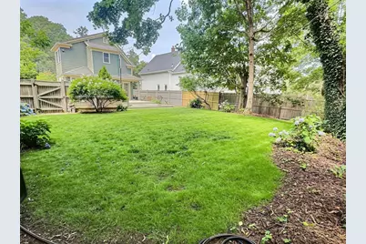 28 Cherry St, Plymouth, MA 02360 - Photo 32