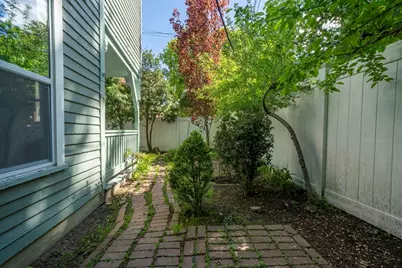 12 Crown St., Worcester, MA 01609 - Photo 40