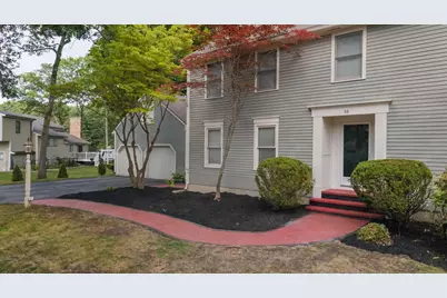 16 Dartmoor Dr, Shrewsbury, MA 01545 - Photo 2