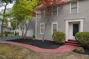 16 Dartmoor Dr, Shrewsbury, MA 01545 - Photo 2