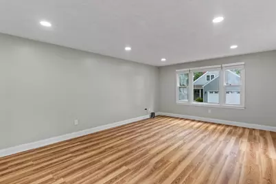 16 Dartmoor Dr, Shrewsbury, MA 01545 - Photo 10