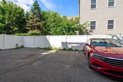 138 W 9th St #2, Boston, MA 02127 - Photo 2