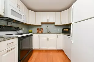 3 Village Green Dr, Bourne, MA 02562 - Photo 10