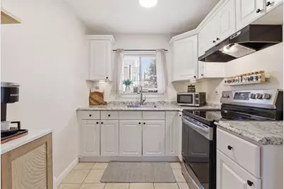 545 Adams St #12, Boston, MA 02122 - Photo 6