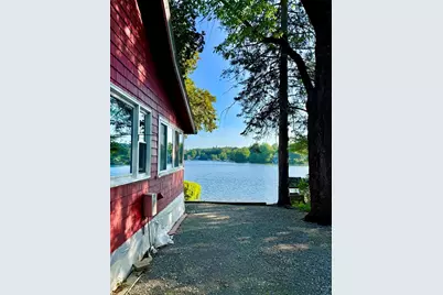 8 Union Rd, Wales, MA 01081 - Photo 32