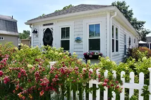 30 13th St, Wareham, MA 02571 - Photo 2