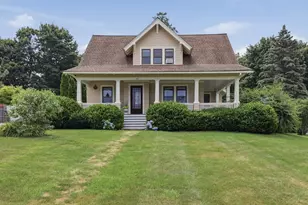219 Maple Ave, Shrewsbury, MA 01545 - Photo 1