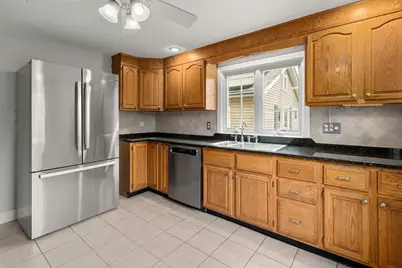 30 Rosedale Ave, Everett, MA 02149 - Photo 16