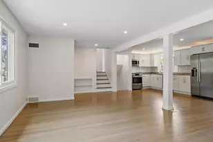 4 June Ln, Newton, MA 02459 - Photo 4