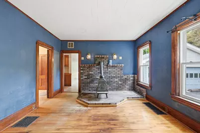 31 Lincoln Ave, Orange, MA 01364 - Photo 10